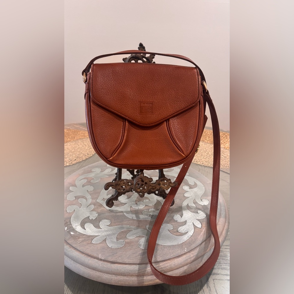 Burberrys Ultra vintage-Pebble Leather Crossbody Bag - Chestnut Brown